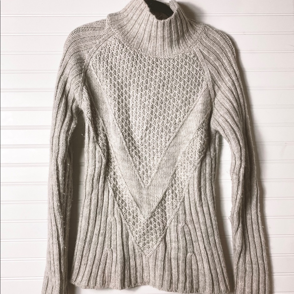 Banana Republic Cowl Neck Women’s Knit Sweater M